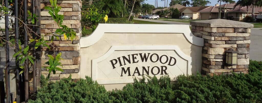 Pinewood Manor Homes for Sale Wellington Florida