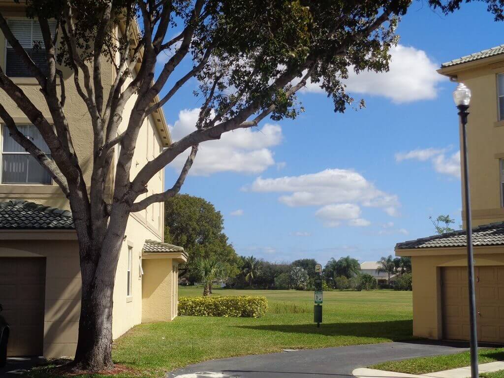 Arissa Place Real Estate for Sale in Wellington FL - Green Space