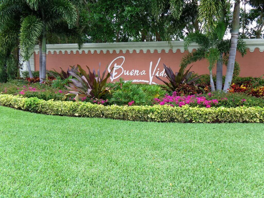 Buena Vida Entrance web